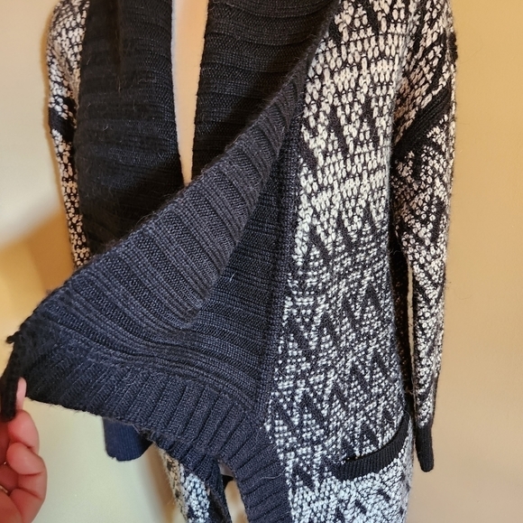 Cynthia Rowley Alpaca and wool blend Cardigan sweater Size Small - Picture 3 of 10